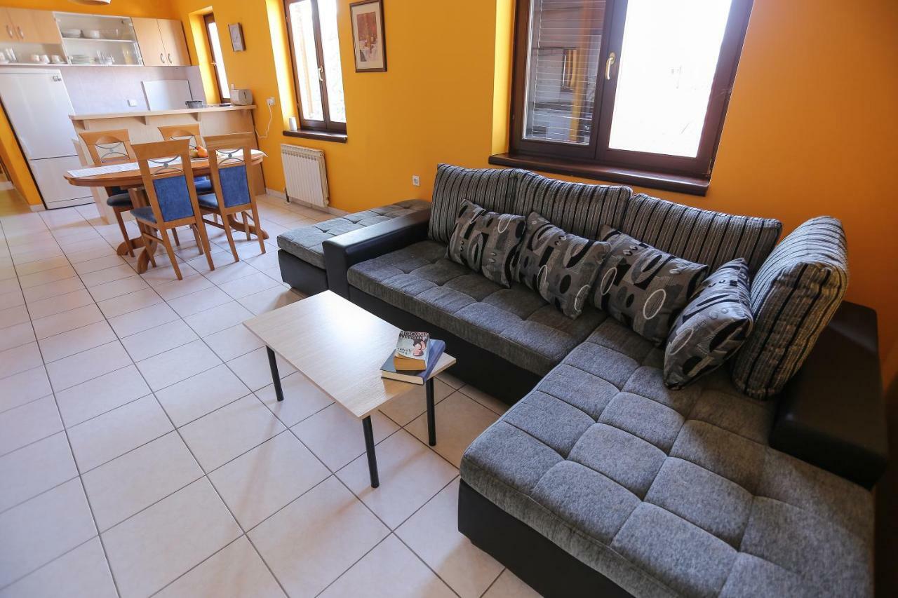 Apartment Sunny Place Pula Ngoại thất bức ảnh